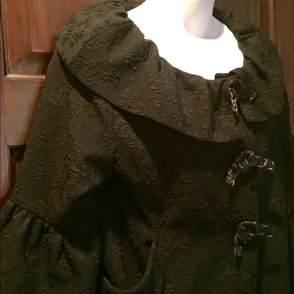 Azelbrazel Black Unique 3/4 bell sleeve  Sz Med