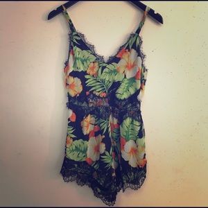 Sexy Tropical Lace Romper 💕