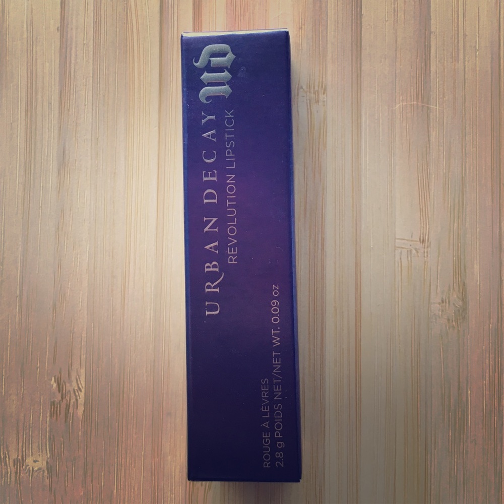 Urban Decay Revolution Lipstick in Venom