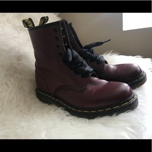 DOC MARTENS 1460 CHERRY RED SMOOTH BOOTS🍒🍒