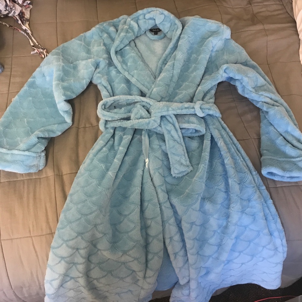 Fuzzy Blue Bath Robe