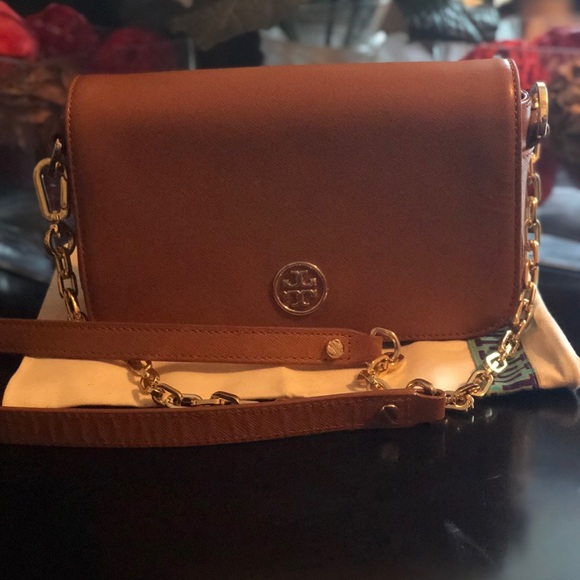 Tory Burch Handbags - Tory Burch Robinson Chain crossbody