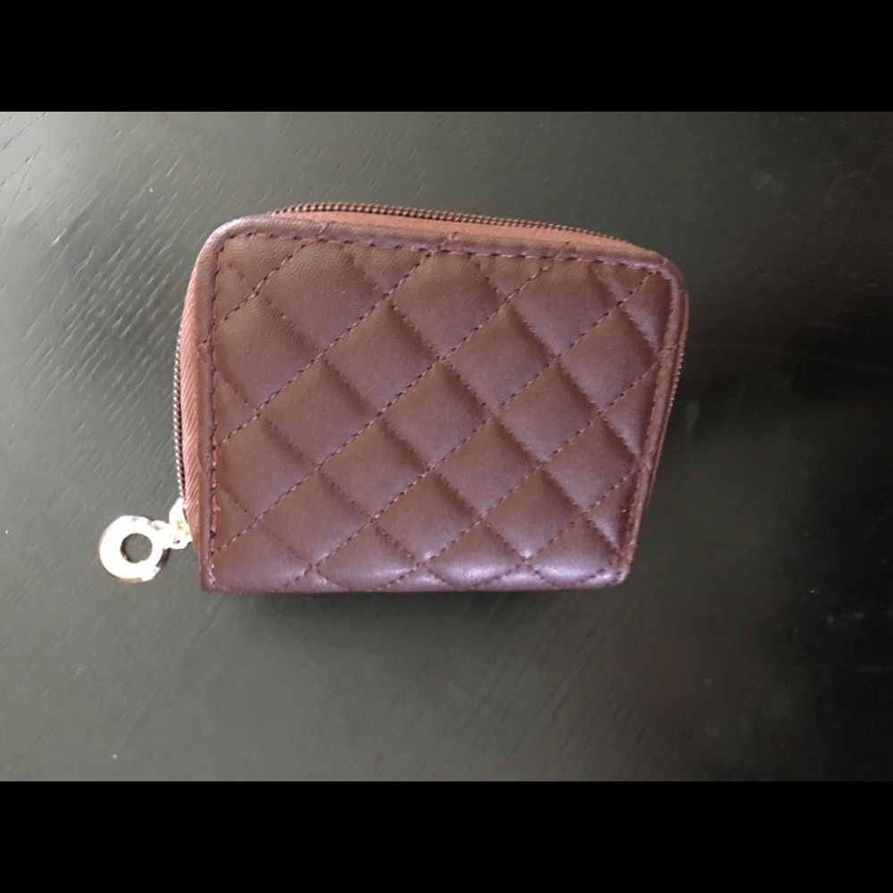 NWT UNBRANDED BROWN WALLET