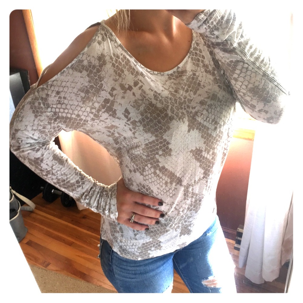 White/Tan Cold shoulder top