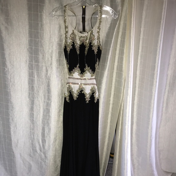 mac duggal Dresses & Skirts - Dress