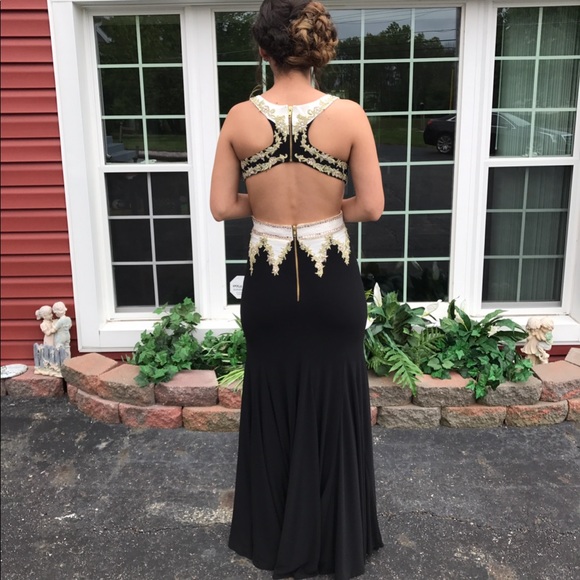 Dress - Picture 2 of 2