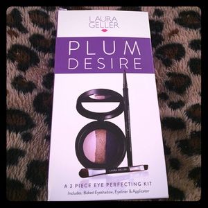 BRAND NEW, never used Laura Geller Plum Desire