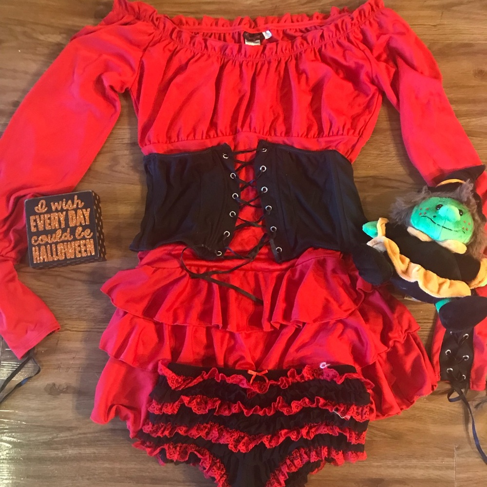 Halloween sexy red pirate costume 🎃
