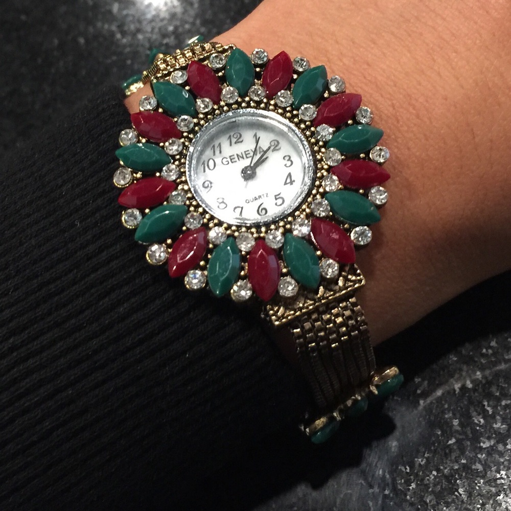 Vintage Geneva Wrist Watch