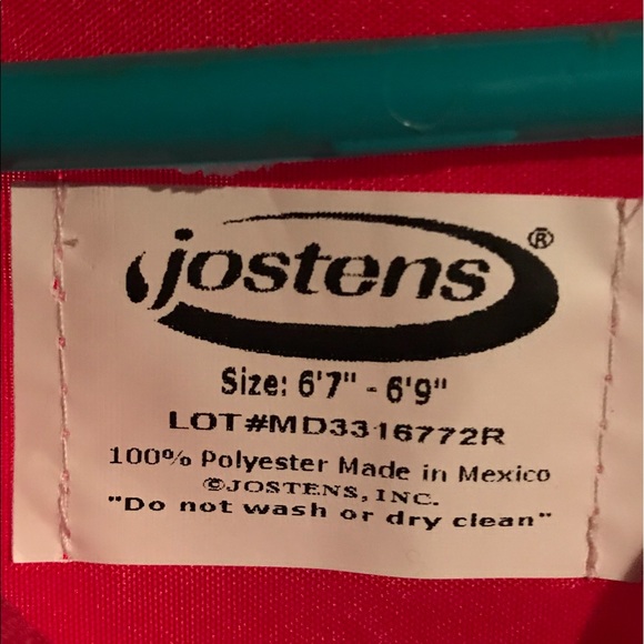 Graduation gown - Picture 2 of 2