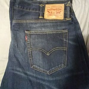 Men's Levi Jeans NWOT