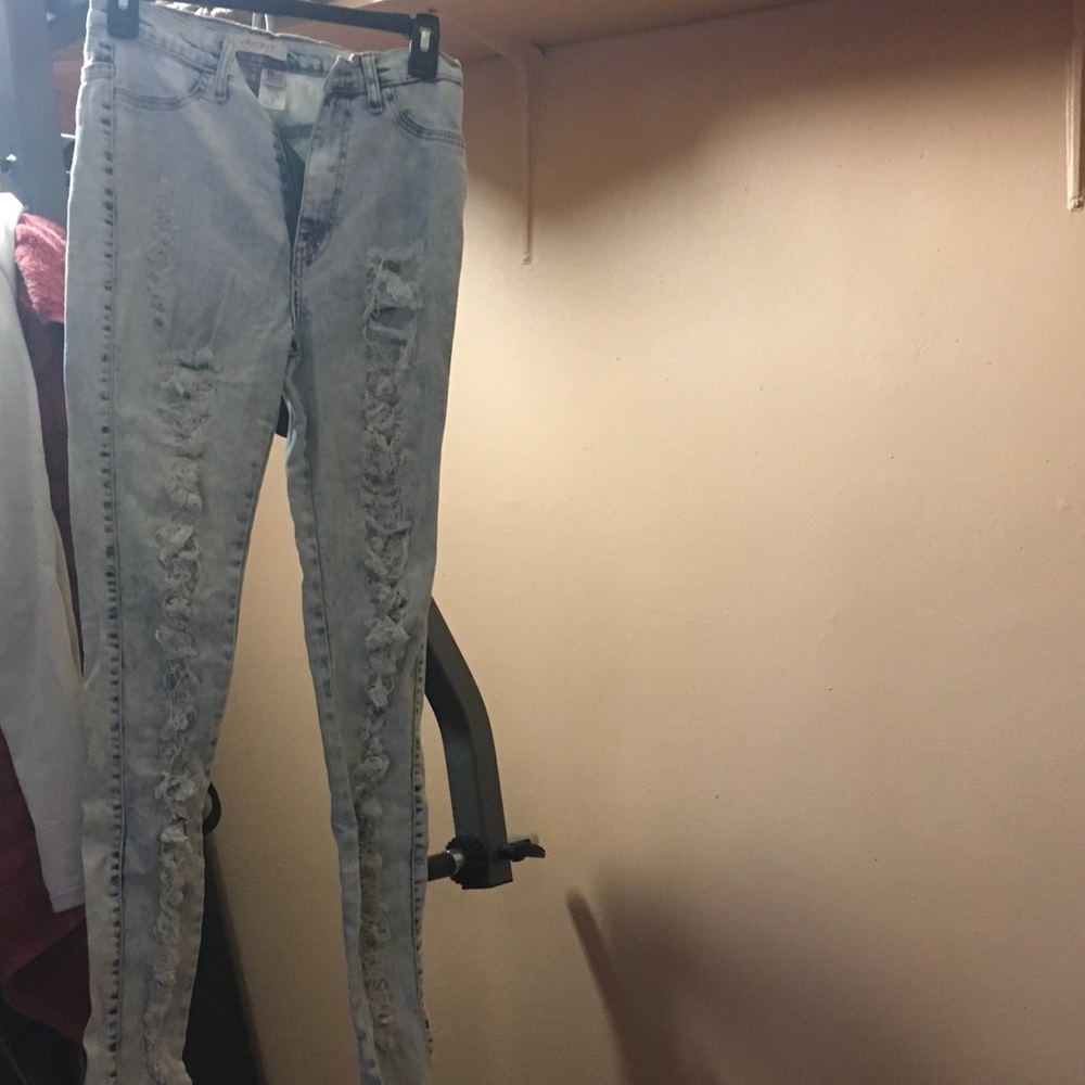 High wasted light blue ripped