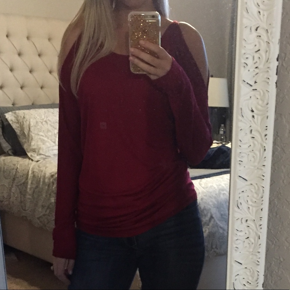 NWT Express cold shoulder tee