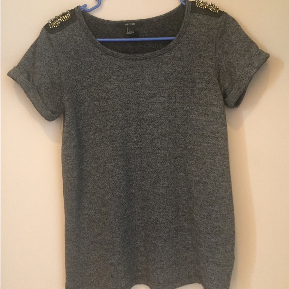 Gray top
