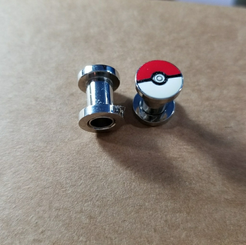 Pokeball plugs 2g