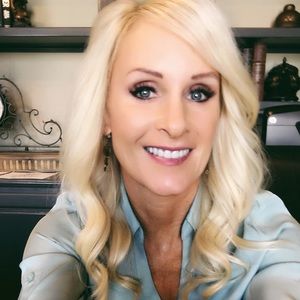 Meet your Posher, Ronda