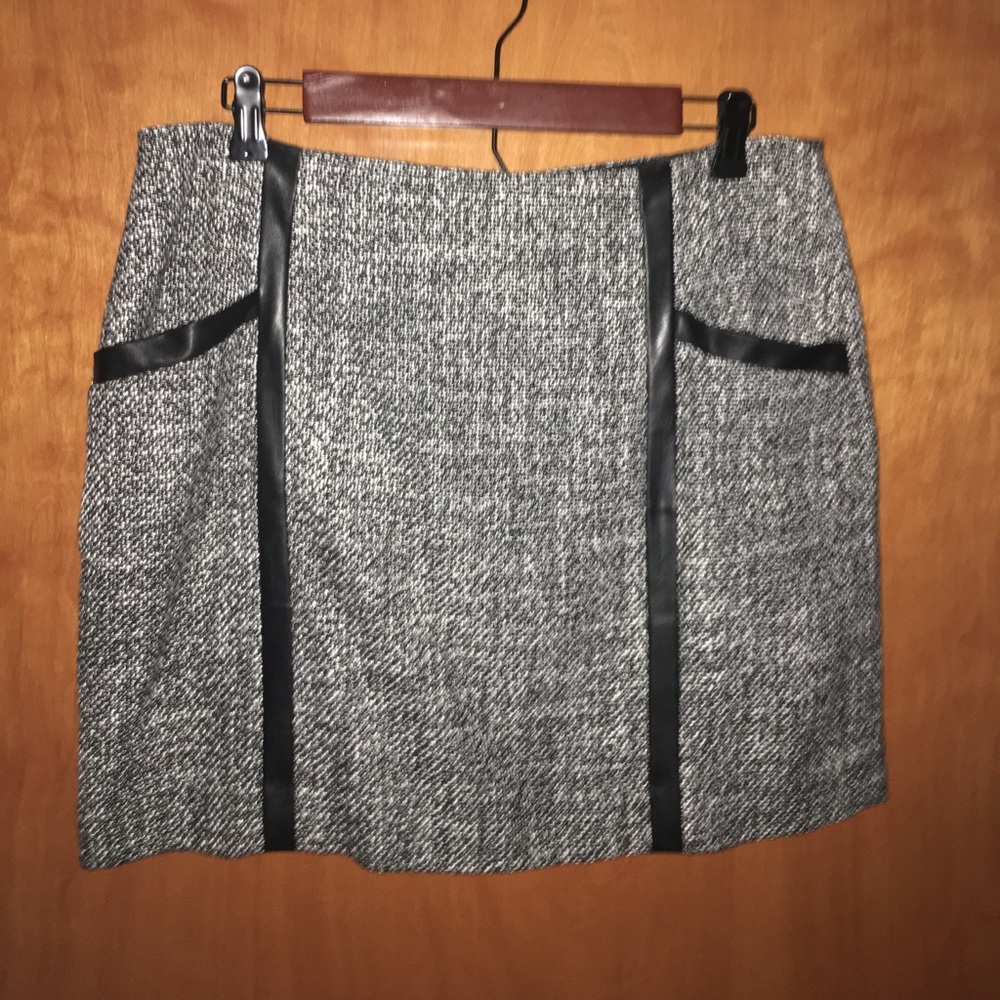 Banana Republic Tweed Skirt with Leather Detail