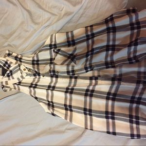 Sleeveless tank button up