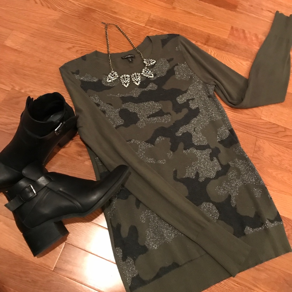 Hunter green and silver camo express sweater.