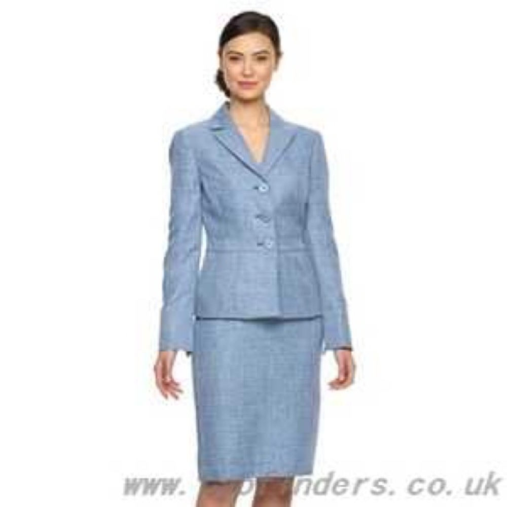 Le Suit Women’s Blue Business Skirt Suit