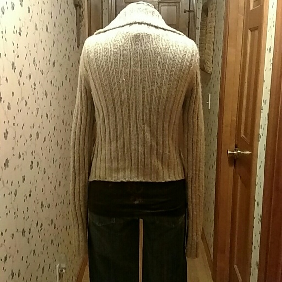 A&F Sweater - Picture 2 of 7