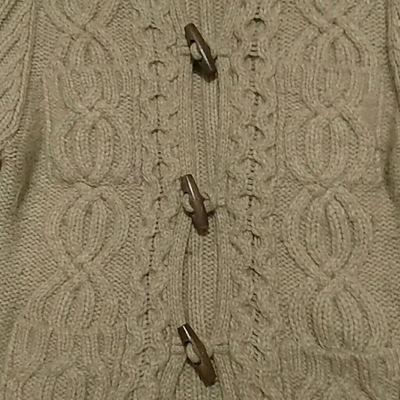 A&F Sweater - Picture 6 of 7