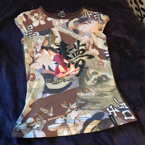 XOXO Tops - 90s shirt