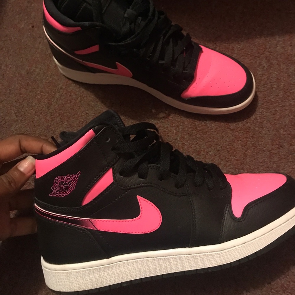 Nike Air Jordan 1’s size 7 in kids/boys