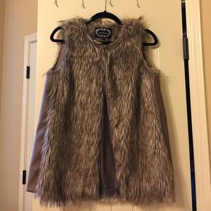 Fur vest