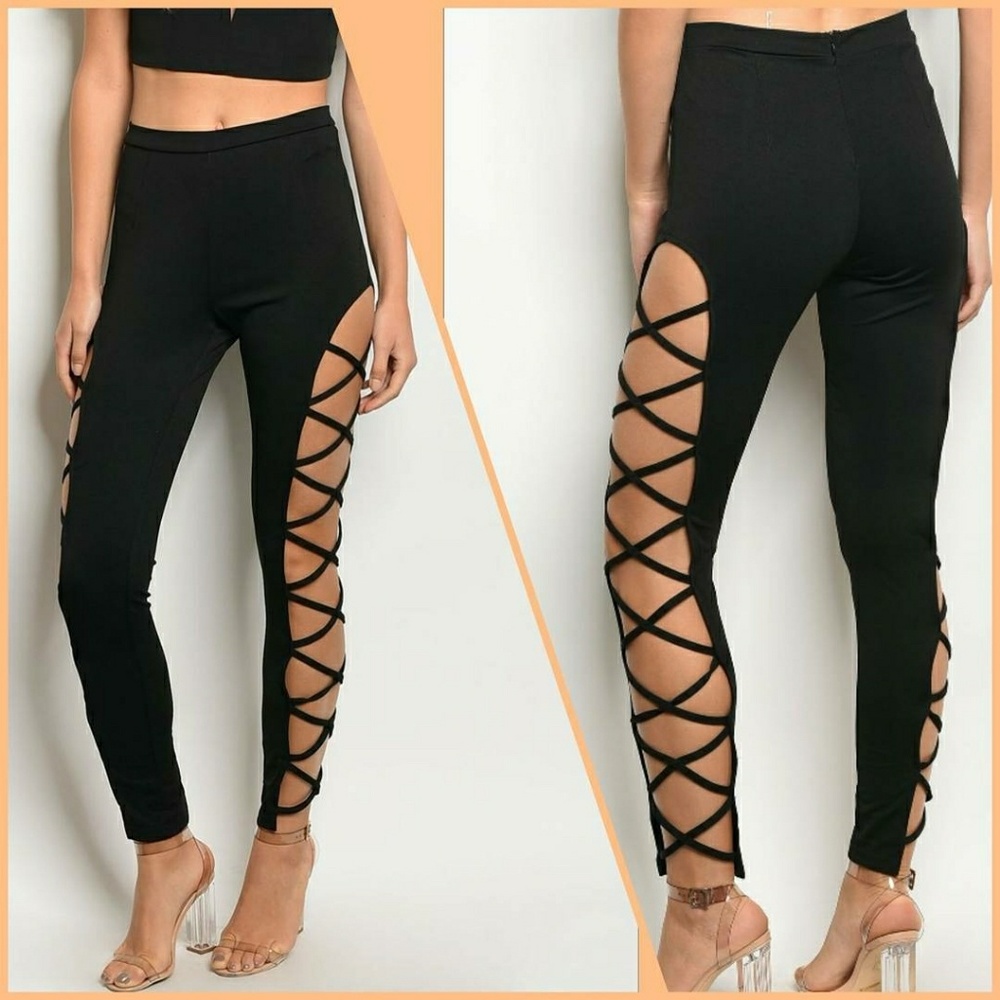 Cutout black pants