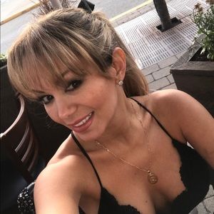 Meet your Posher, Raquel