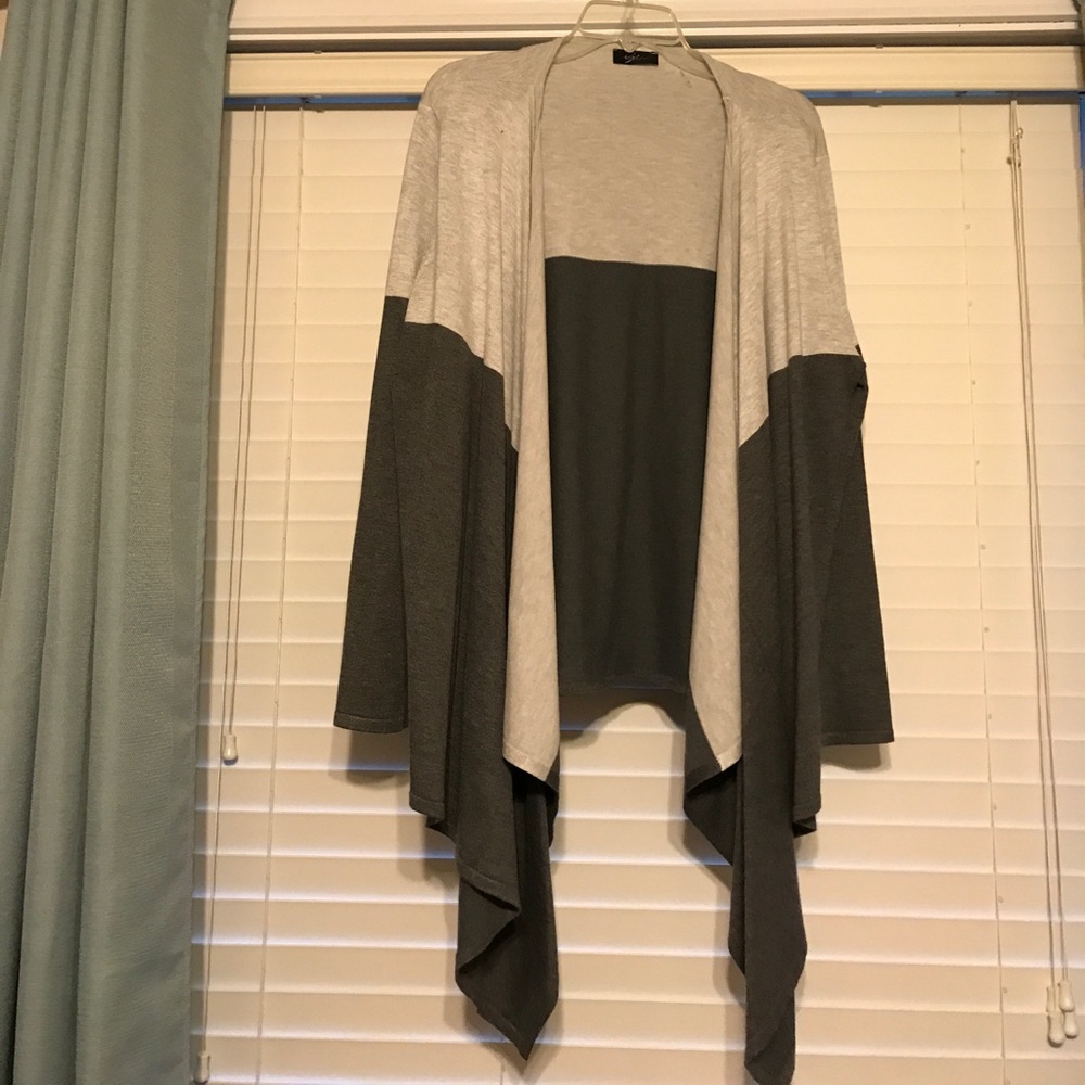 Asymmetrical cardigan! NWOT