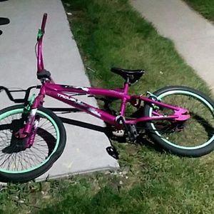 Girls bike