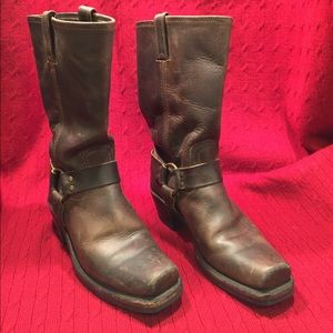 Frye harness boots 9M distressed brown leather EUC