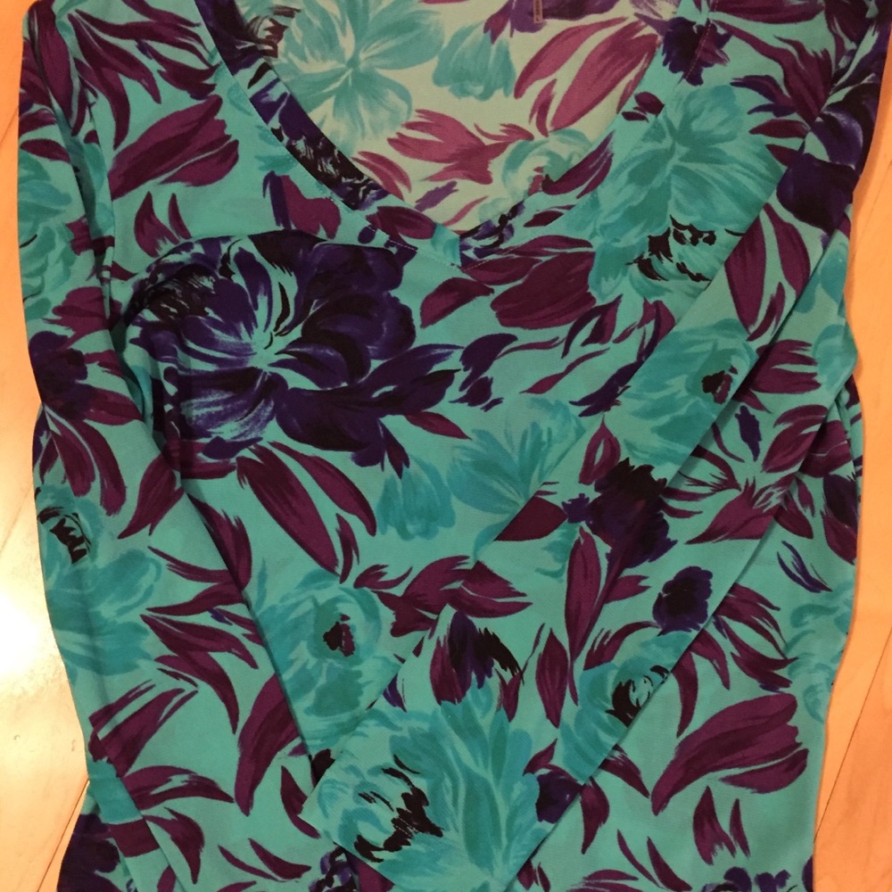 🍁BOGO🍁 Guess Dressy Shirt
