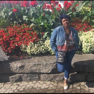 Meet your Posher, Rachelle