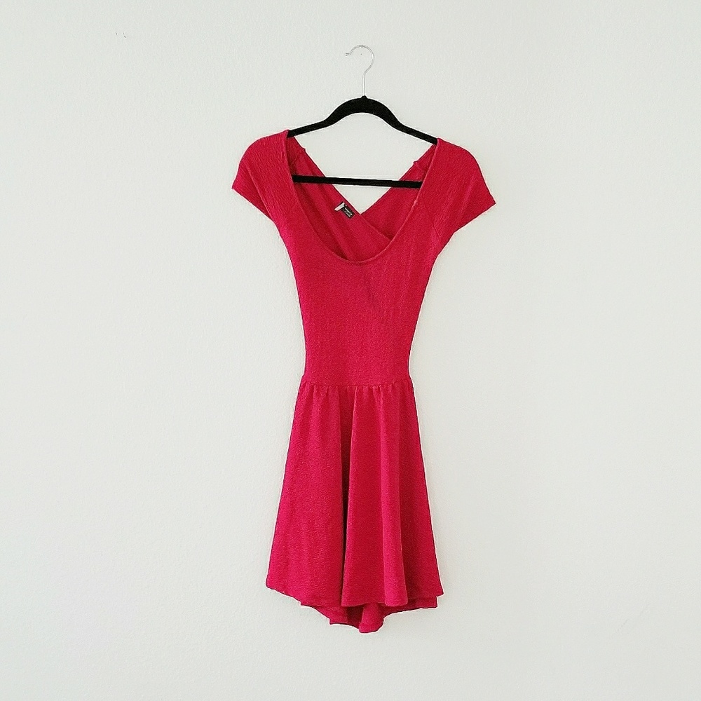URBAN OUTFITTERS red dress - Picture 2 of 3