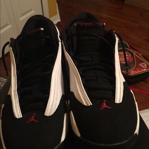 JORDAN RETRO 14