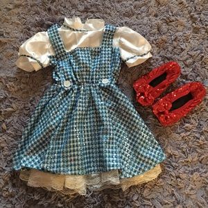 Girl costume