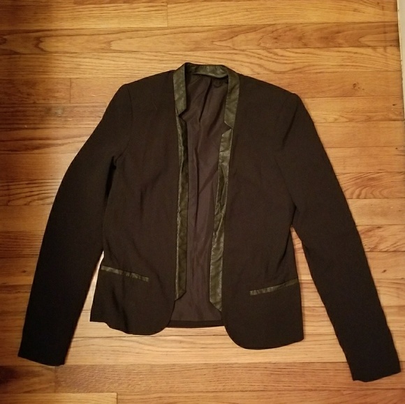 Blazer - Picture 1 of 1