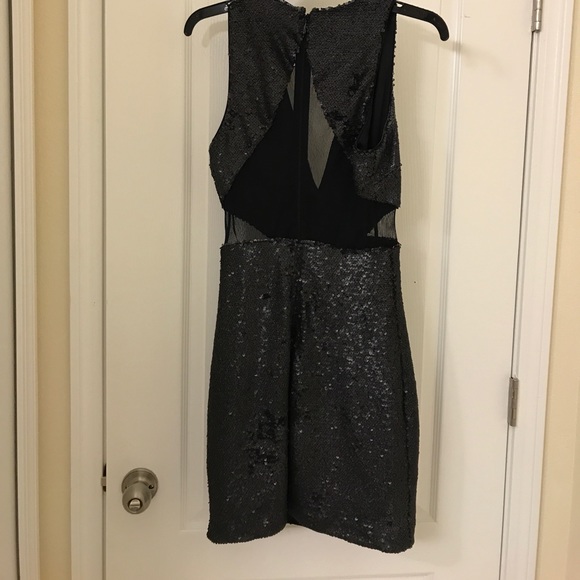 Size 4 BEBE black sequence dress - Picture 2 of 6