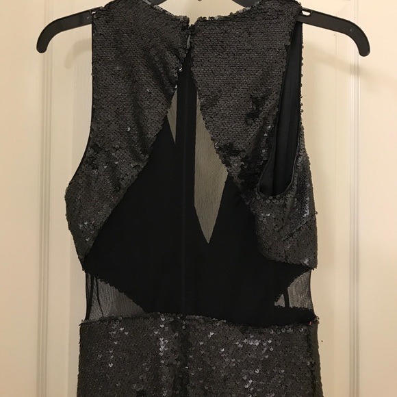 Size 4 BEBE black sequence dress - Picture 3 of 6