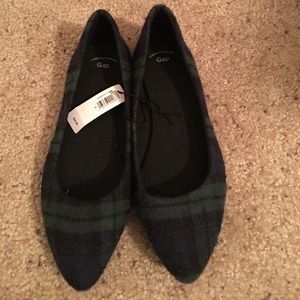 Gap Blue and green plaid flats Gap Blue and green plaid flats