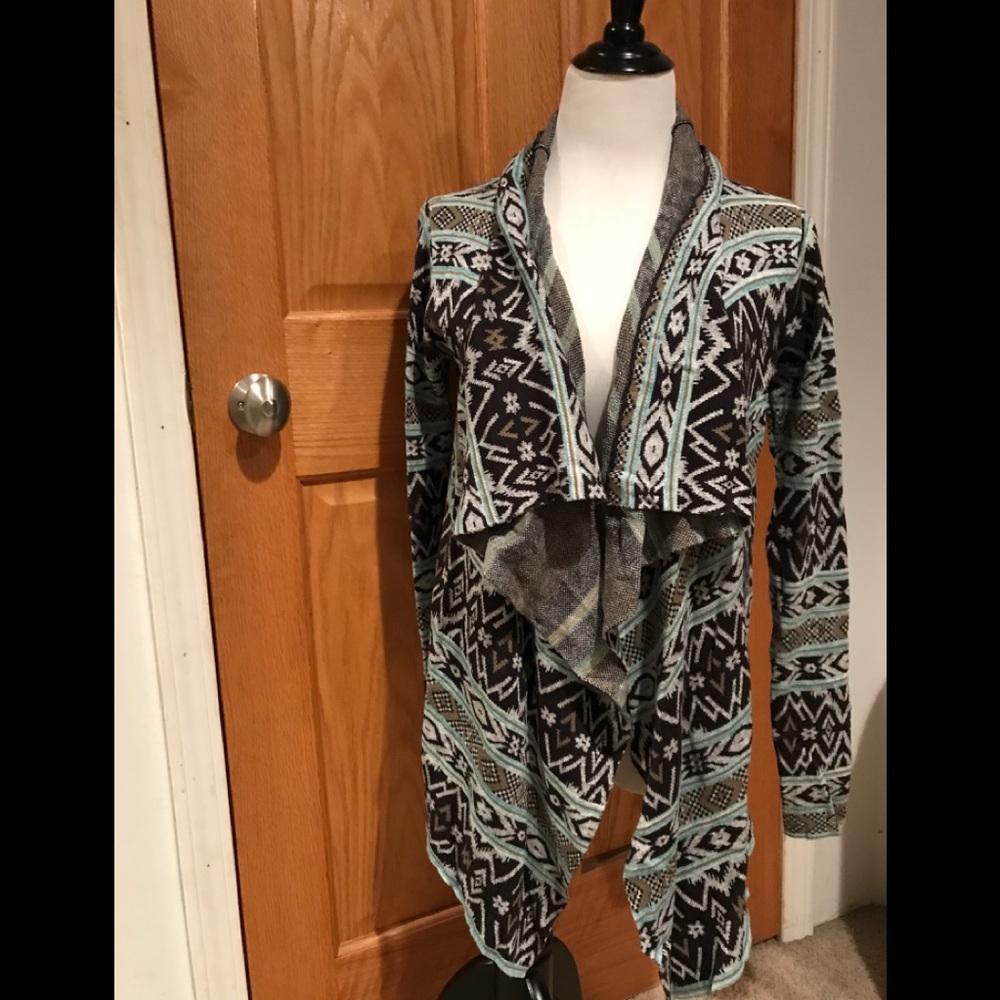 Billabong sweater/cardigan like new