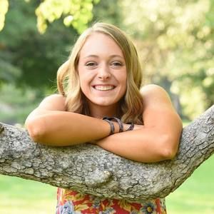 Meet your Posher, Kenzie