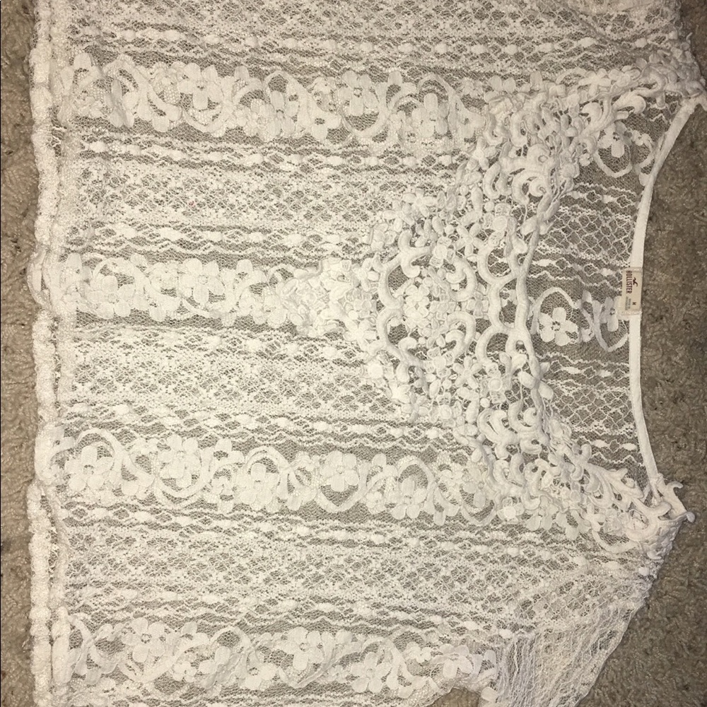 White lace hollister top