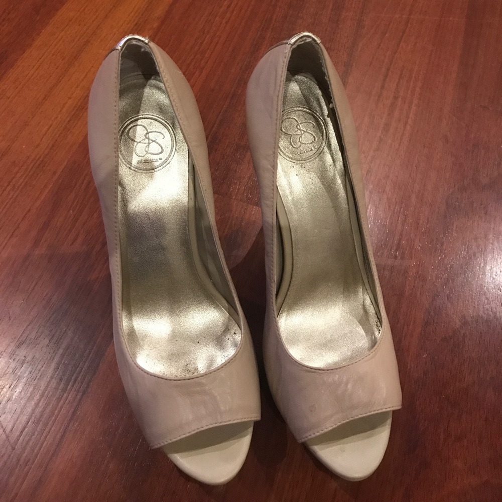 Jessica Simpson peep toe heel with gold accents