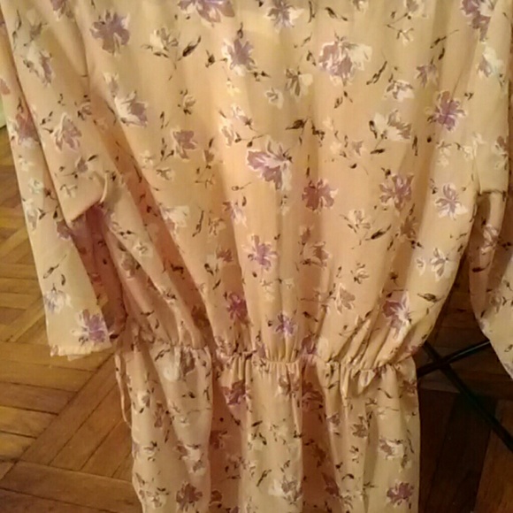 Blouse - Picture 3 of 4