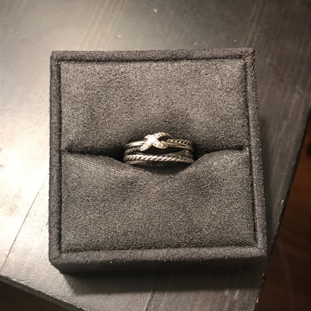 Authentic David Yurman Ring - size 6.5