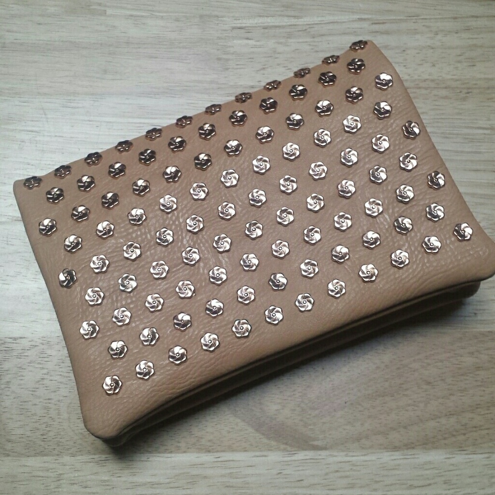 Nwt Nude Street Level Crossbody/Clutch - Picture 1 of 4